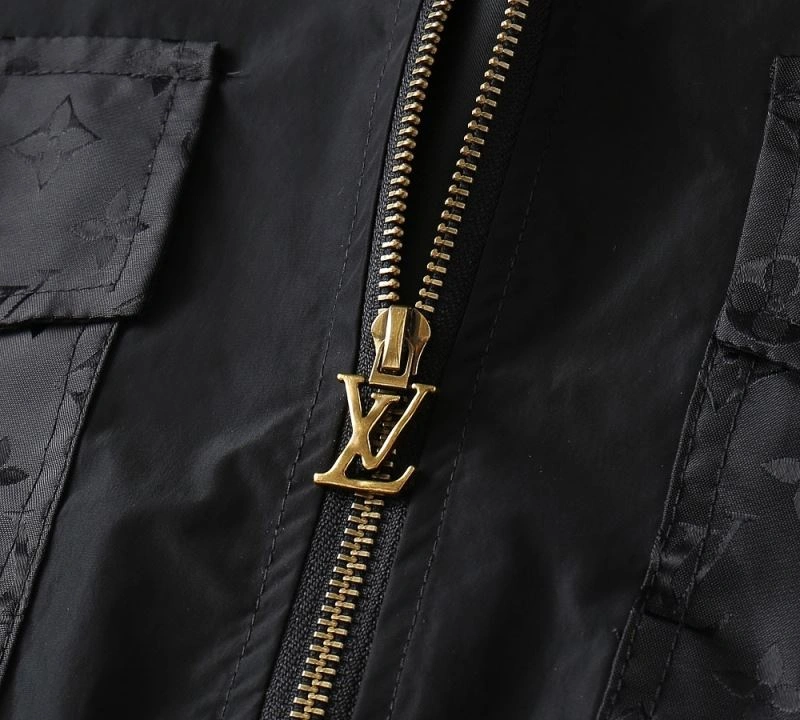 Louis Vuitton Outwear OdorResistant 136545