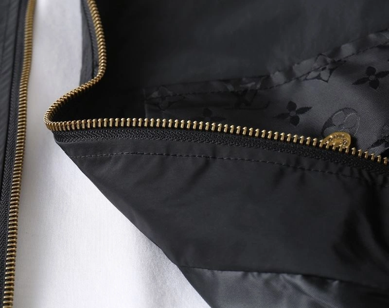 Louis Vuitton Outwear OdorResistant 136545