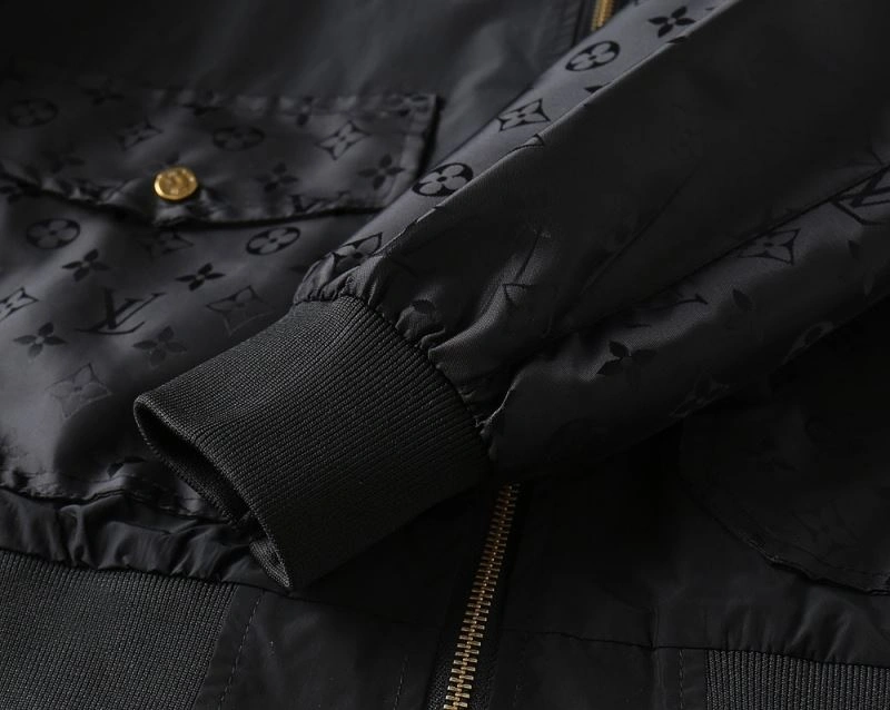 Louis Vuitton Outwear OdorResistant 136545