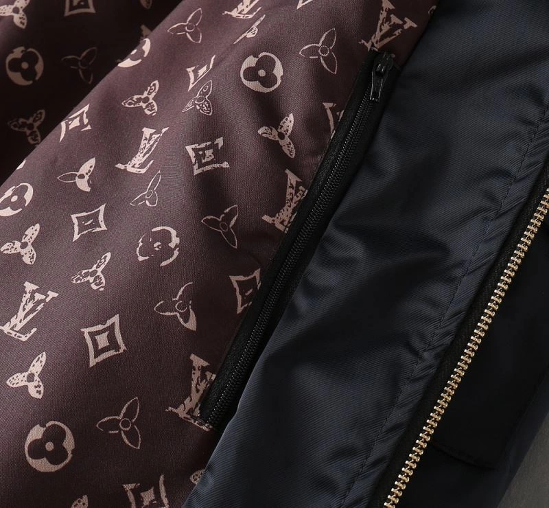 Durable Louis Vuitton Outwear 136544