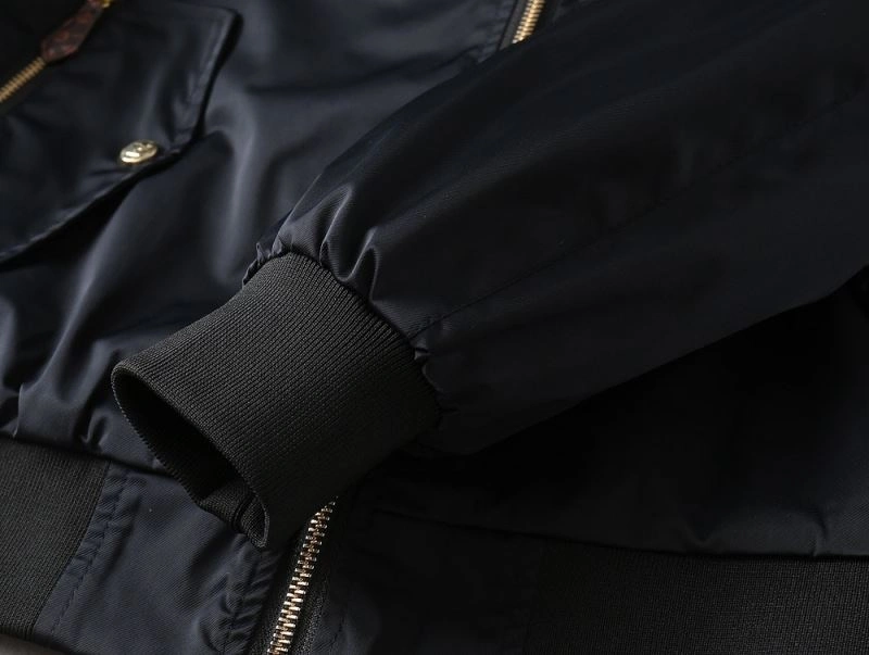 Durable Louis Vuitton Outwear 136544