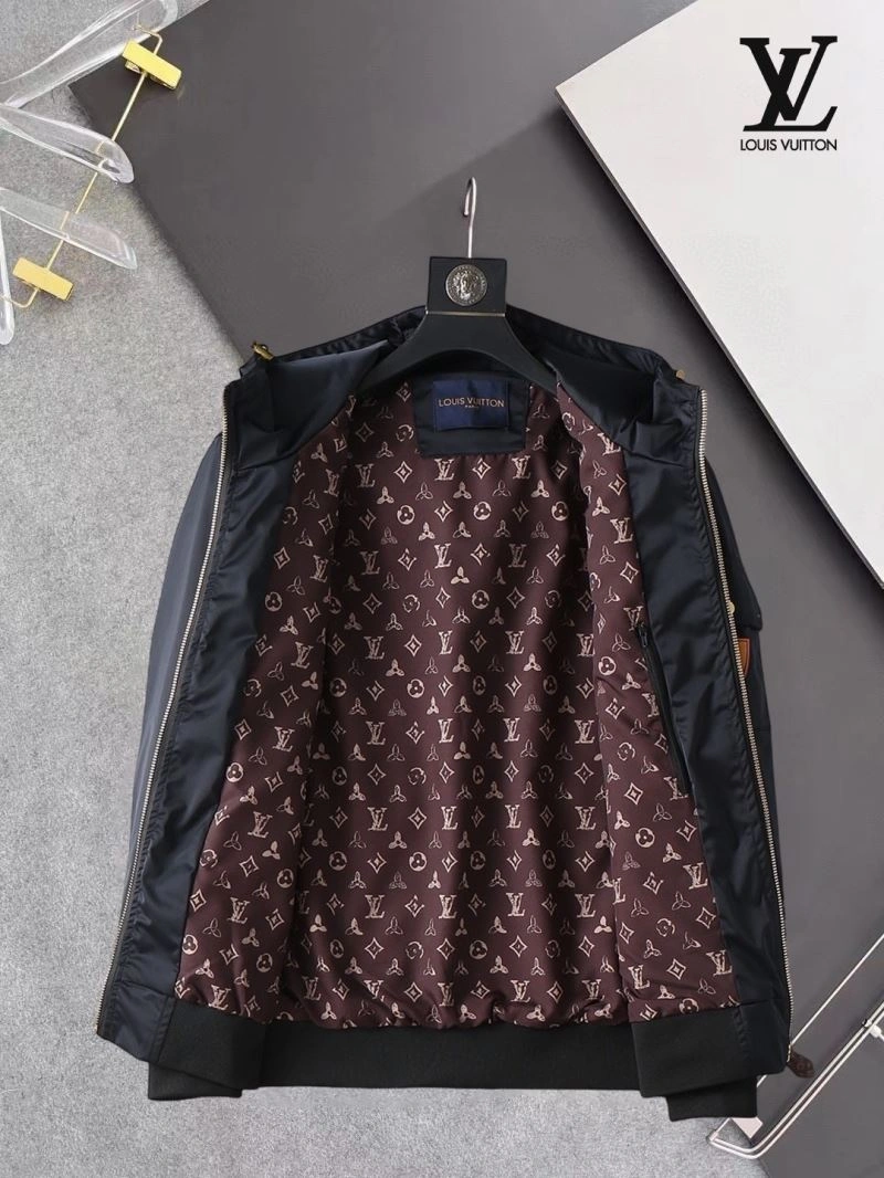Durable Louis Vuitton Outwear 136544
