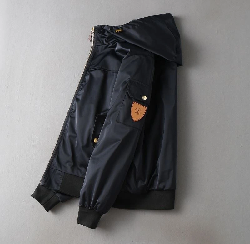 Durable Louis Vuitton Outwear 136544