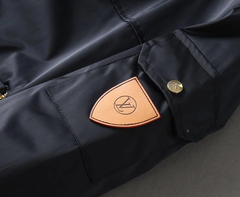 Durable Louis Vuitton Outwear 136544