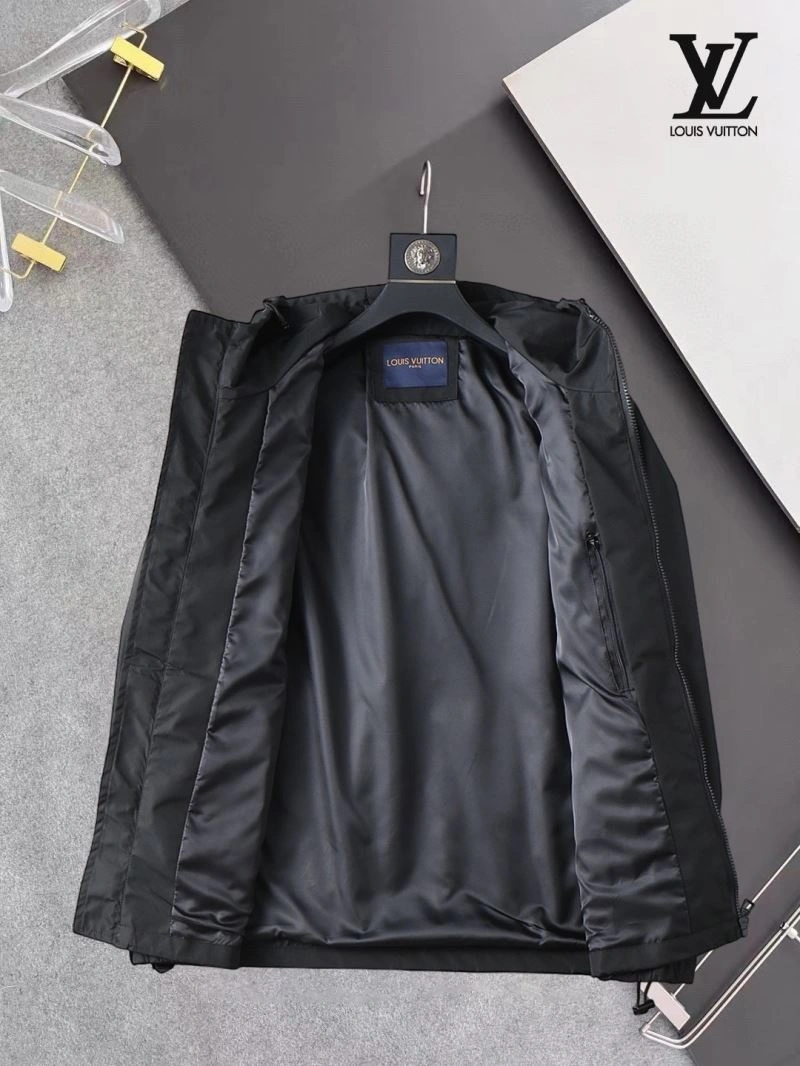 Louis Vuitton Outwear Thermal 136540