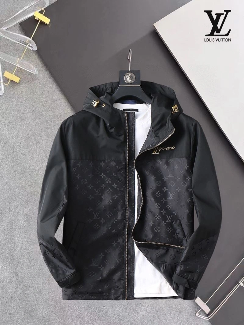 GoAnywhere Louis Vuitton Outwear 136538