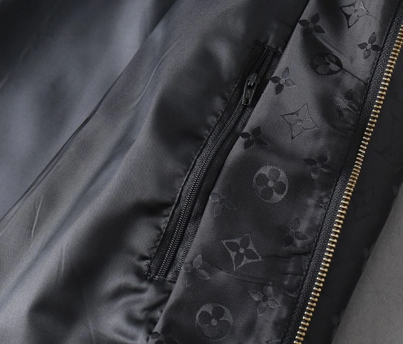 GoAnywhere Louis Vuitton Outwear 136538
