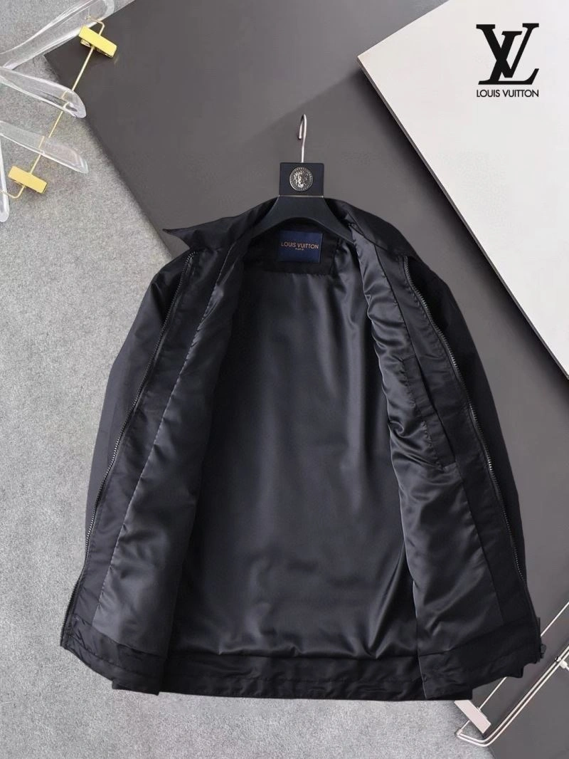 Louis Vuitton Outwear Youthful 136537