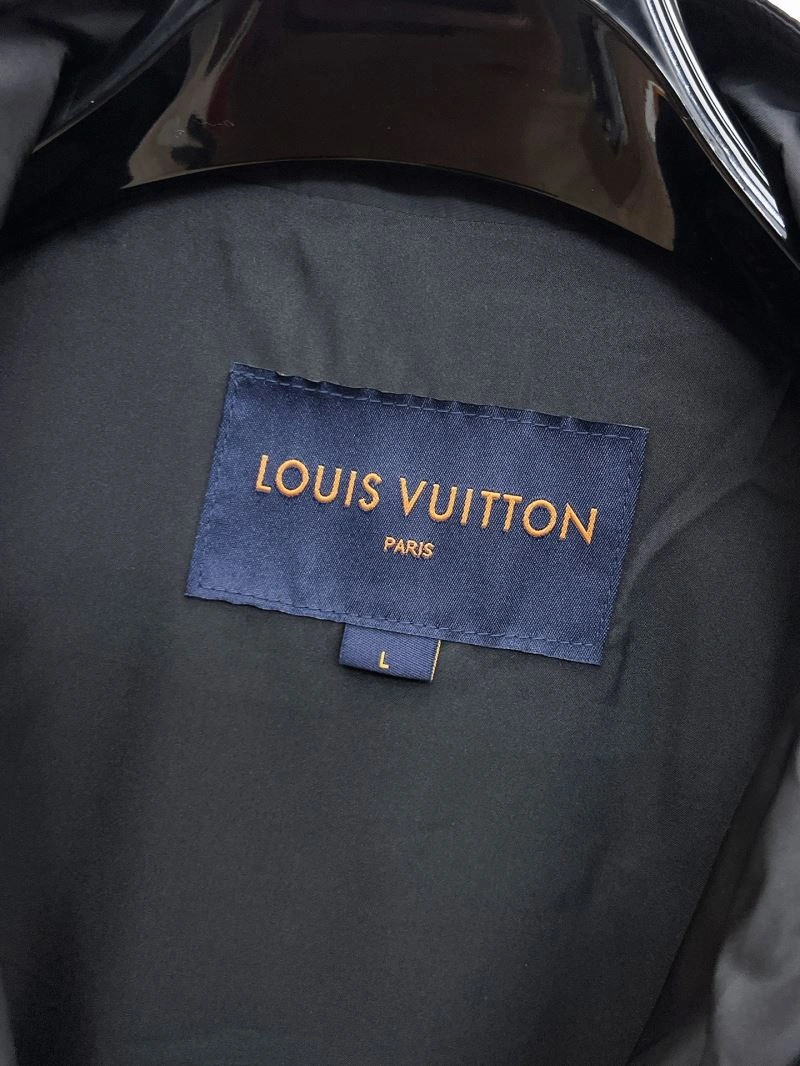 SunProtective Louis Vuitton Outwear 136535