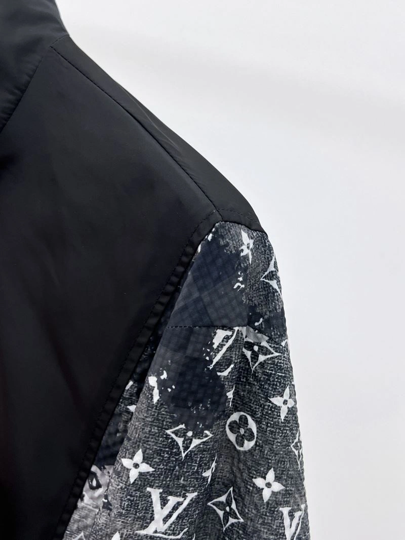 SunProtective Louis Vuitton Outwear 136535