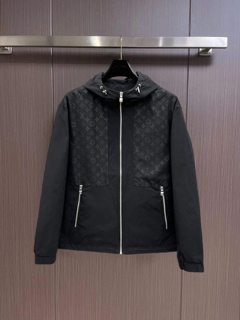 Louis Vuitton Outwear Trendsetting 136533