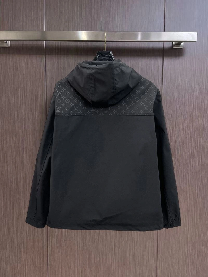 Louis Vuitton Outwear Trendsetting 136533