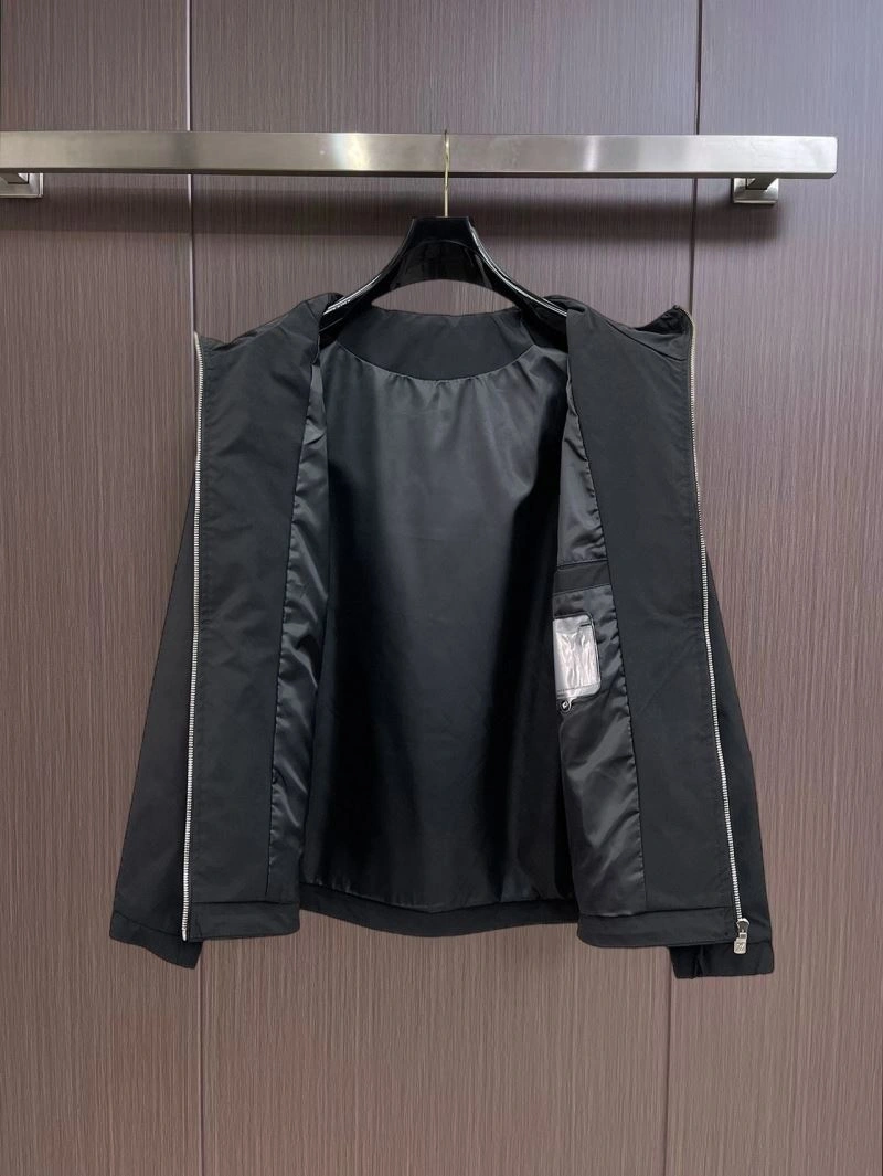 Louis Vuitton Outwear Trendsetting 136533