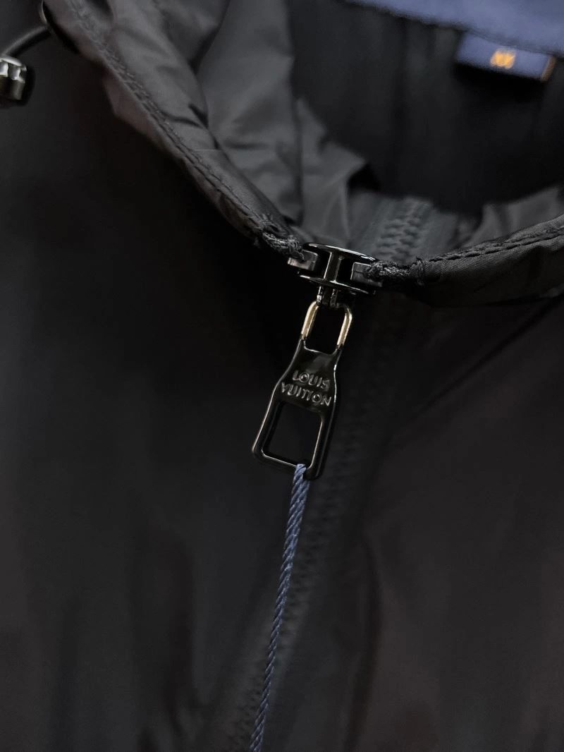 Louis Vuitton Outwear Supportive 136532