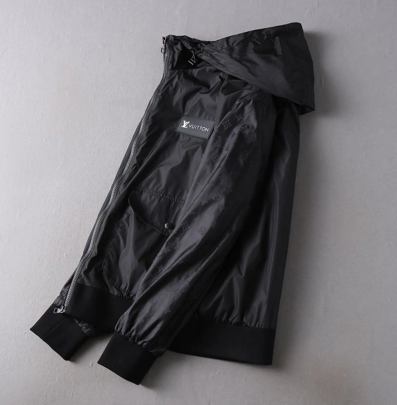 UrbanStyle Louis Vuitton Outwear 136521