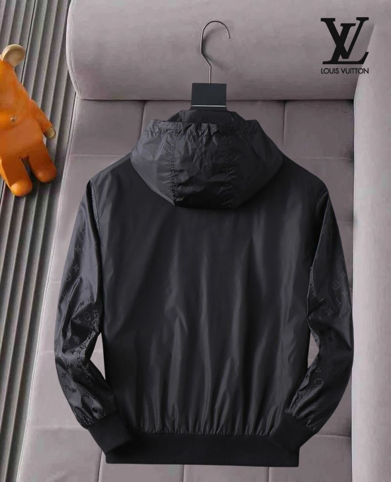 UrbanStyle Louis Vuitton Outwear 136521
