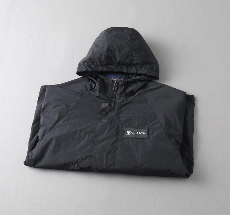 Louis Vuitton Outwear TimelessDesign 136523