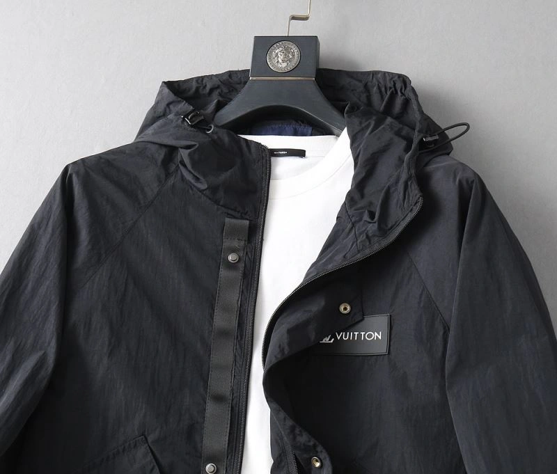 Louis Vuitton Outwear TimelessDesign 136523