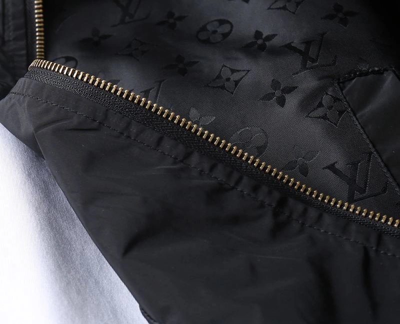 Louis Vuitton Outwear OdorResistant 136513