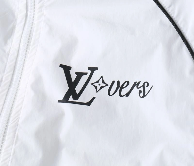 ModernLook Louis Vuitton Outwear 136525