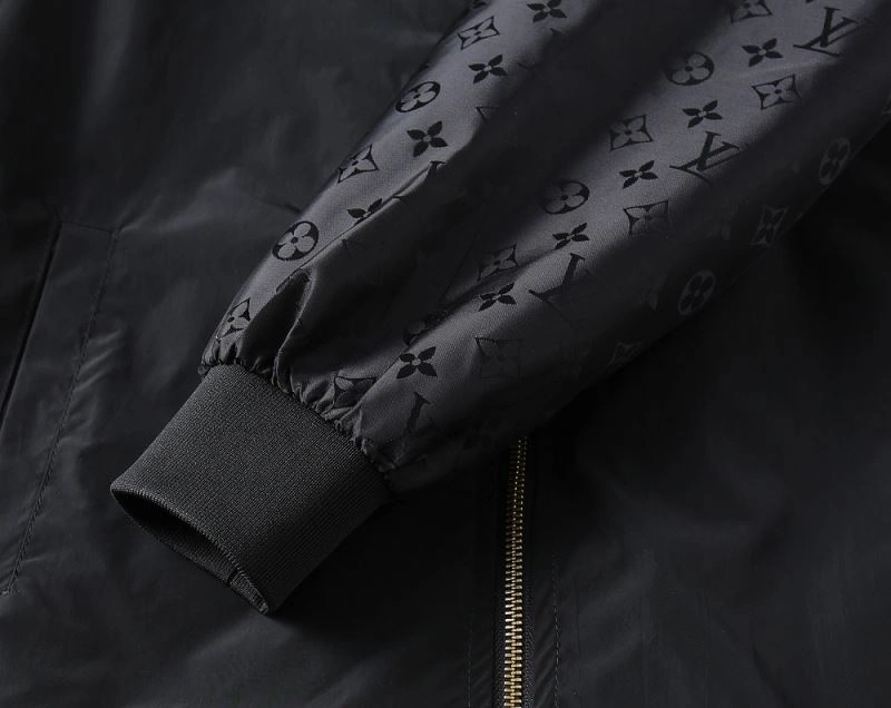 FreshLook Louis Vuitton Outwear 136518