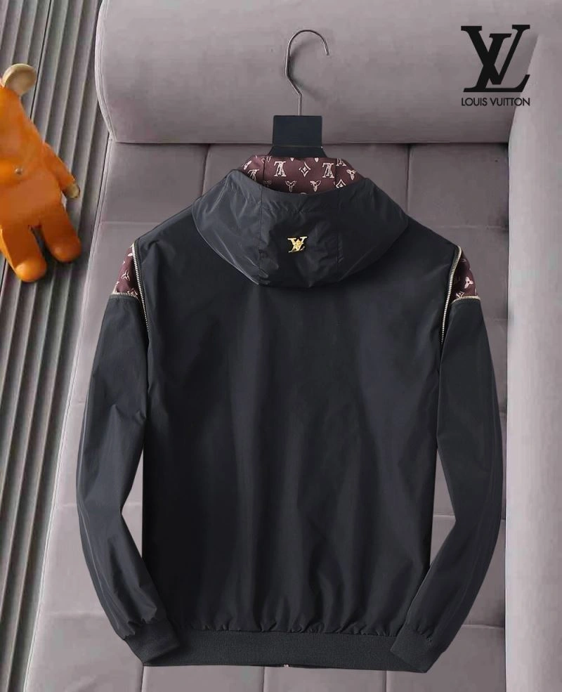 Louis Vuitton Outwear FashionForward 136534