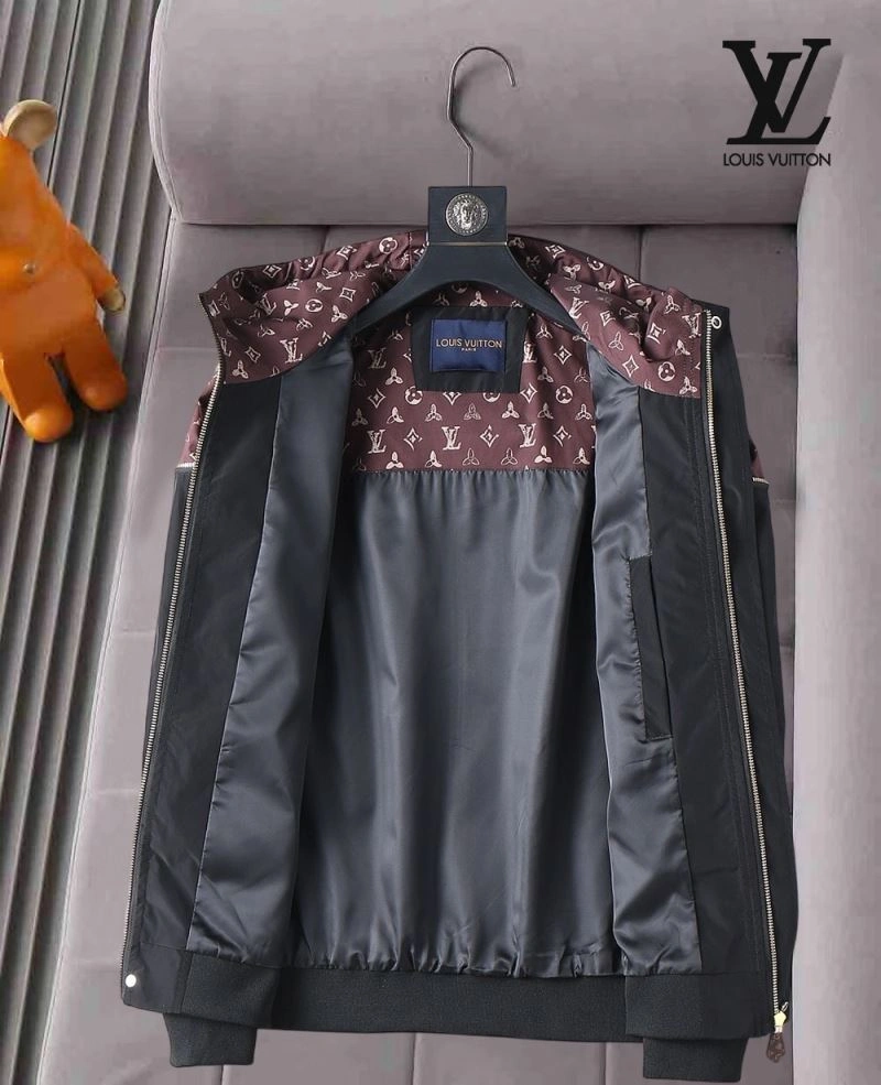 Louis Vuitton Outwear FashionForward 136534