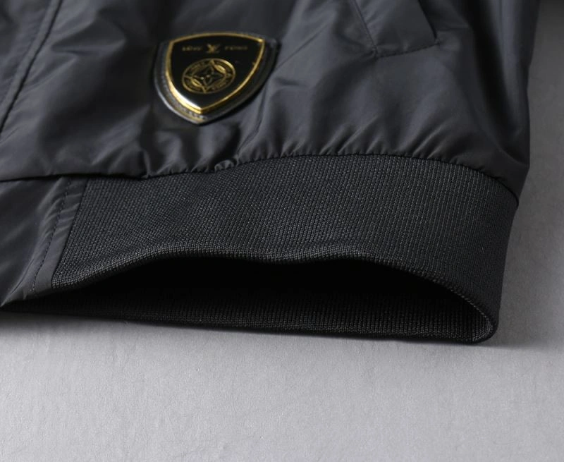 Louis Vuitton Outwear FashionForward 136534
