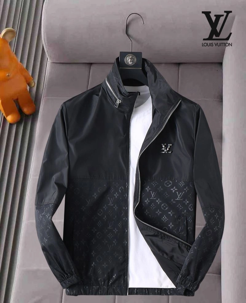 Youthful Louis Vuitton Outwear 136512