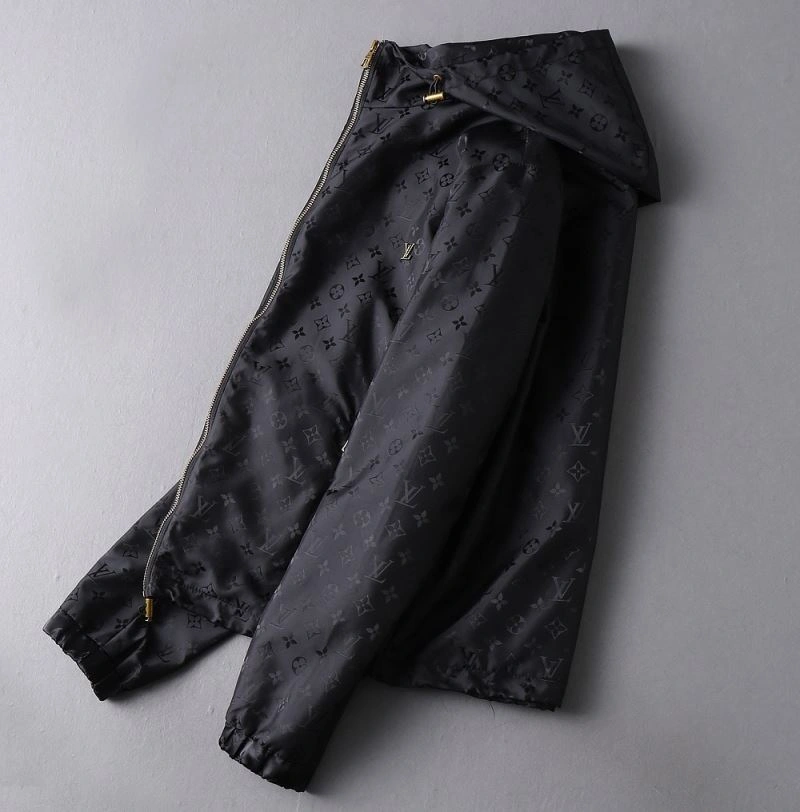 NewStyle Louis Vuitton Outwear 136528