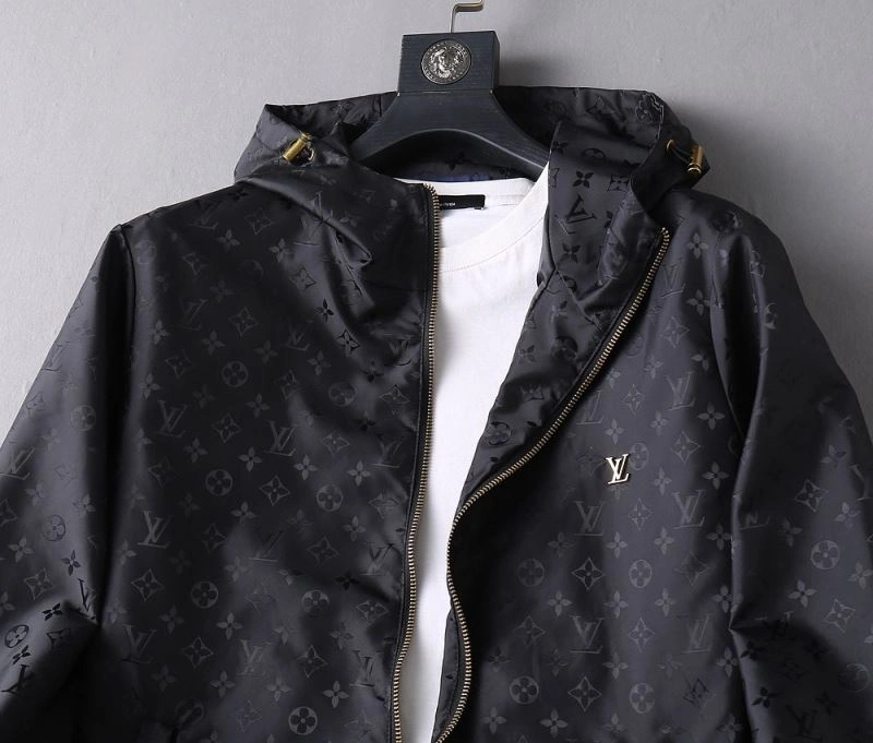 NewStyle Louis Vuitton Outwear 136528