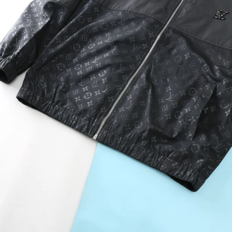 Louis Vuitton Outwear AllSeason 136524