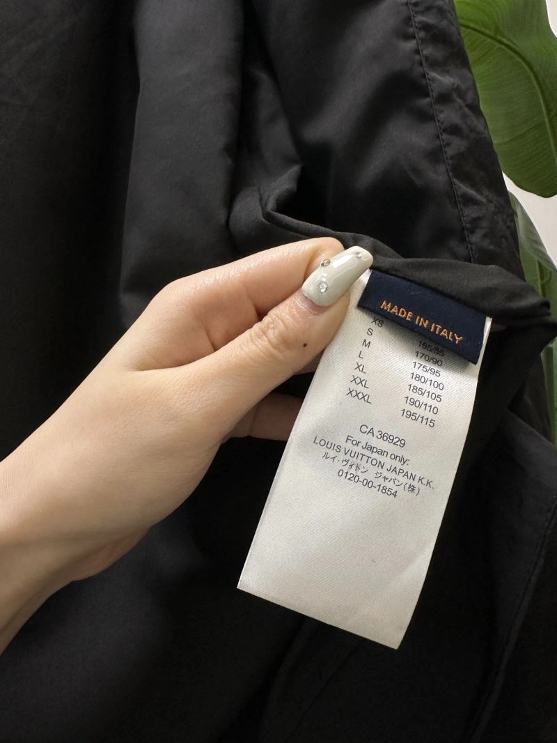 Louis Vuitton Outwear QuickDry 136516