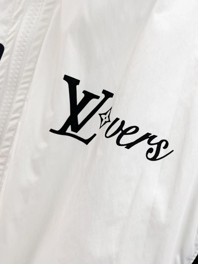 SoftTouch Louis Vuitton Outwear 136519