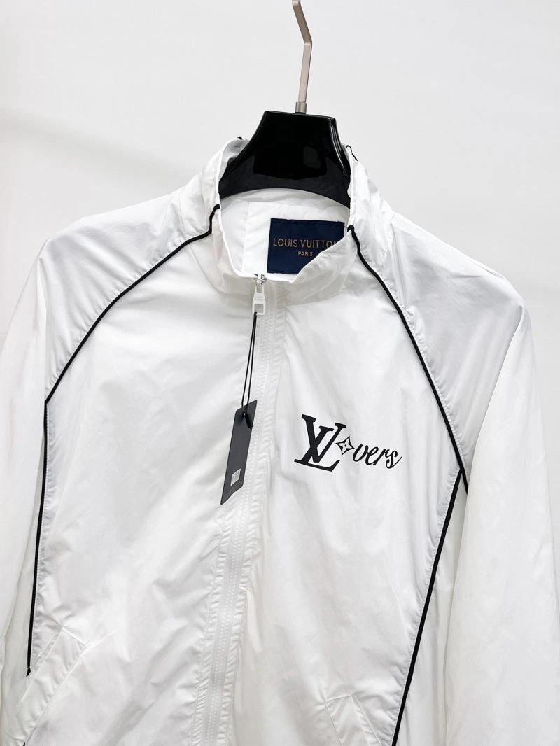 SoftTouch Louis Vuitton Outwear 136519