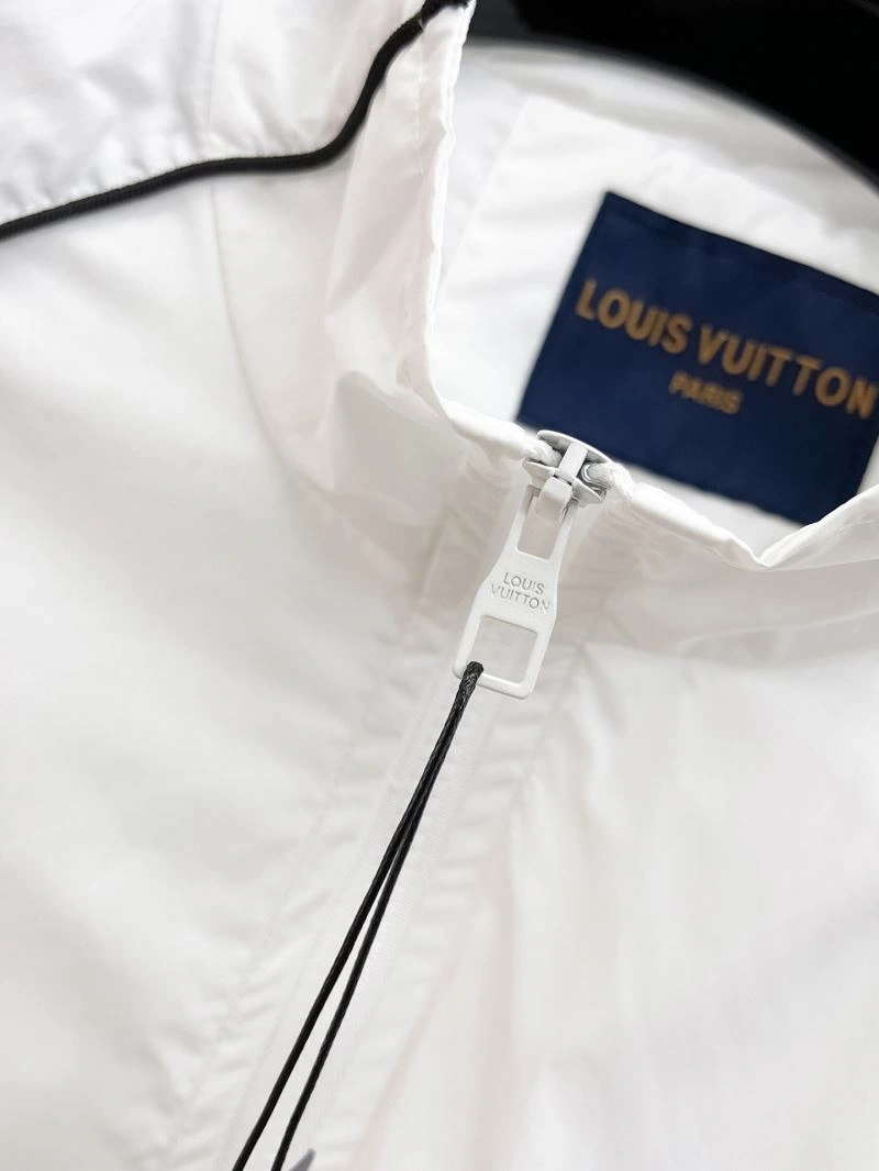 SoftTouch Louis Vuitton Outwear 136519
