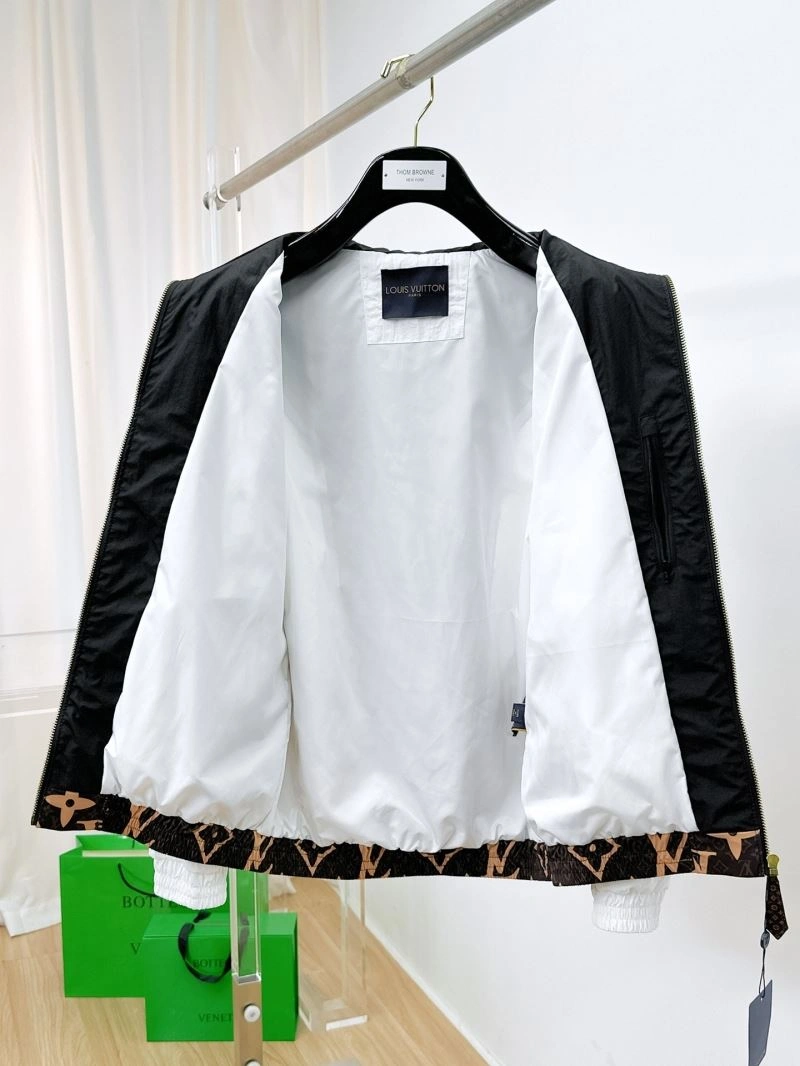 Louis Vuitton Outwear Soft 136506