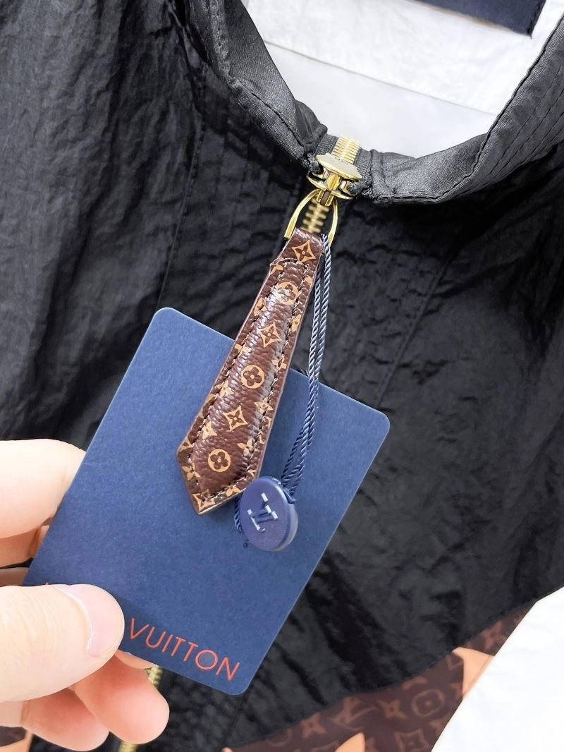 Louis Vuitton Outwear Soft 136506