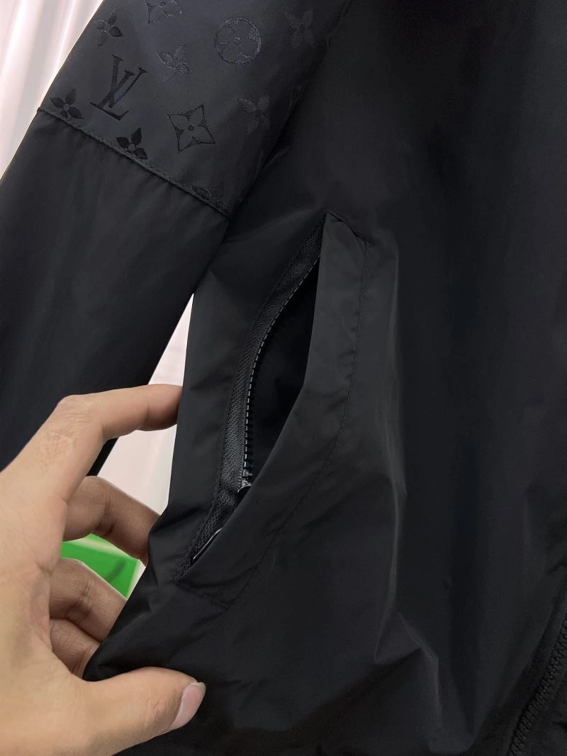 Louis Vuitton Outwear OdorResistant 136503