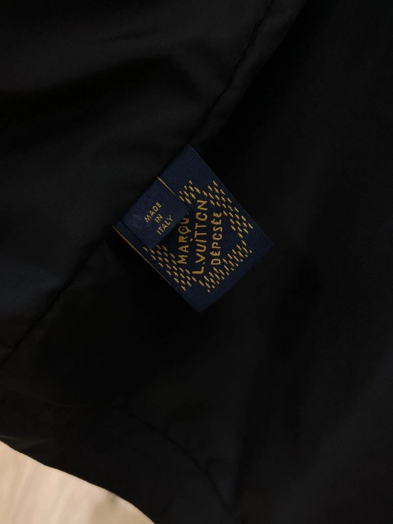 Louis Vuitton Outwear OdorResistant 136503
