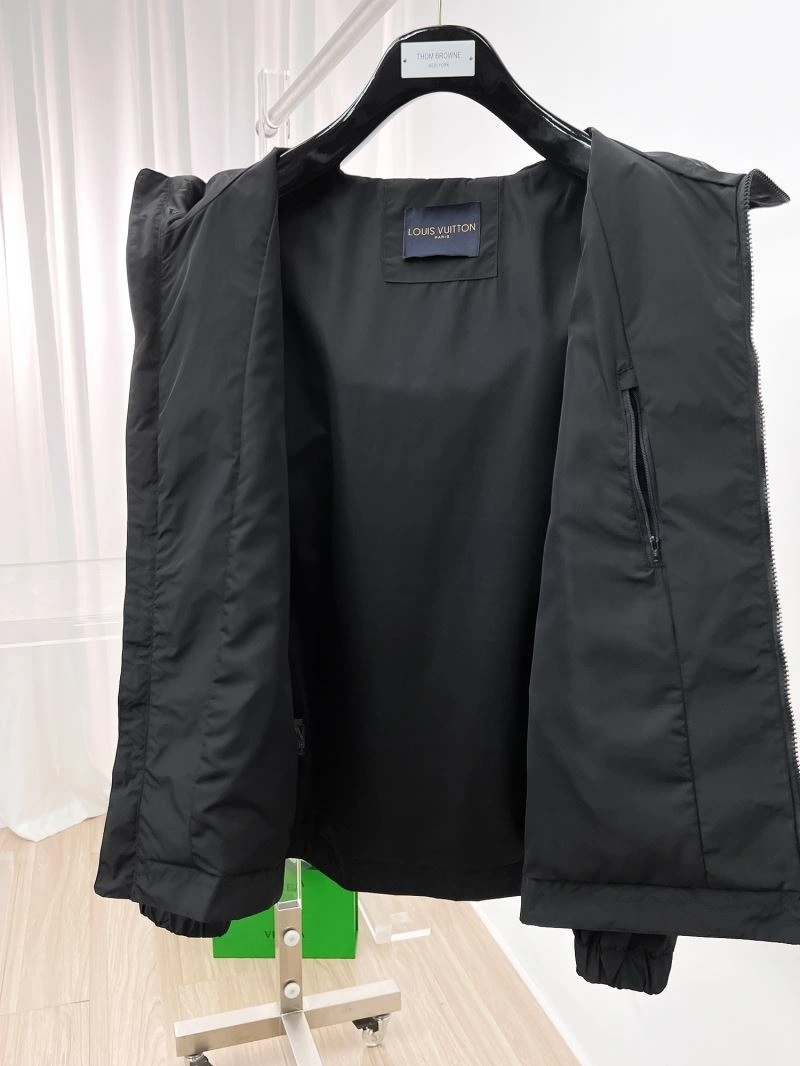 Louis Vuitton Outwear OdorResistant 136503