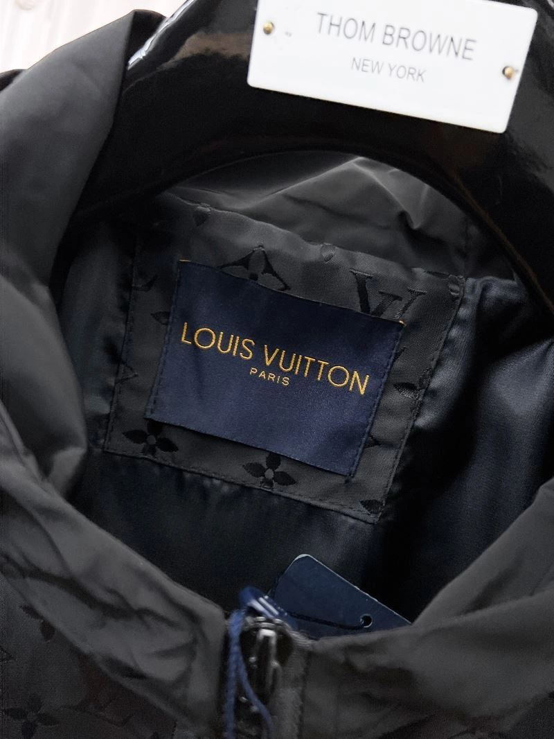 Chic Louis Vuitton Outwear 136500