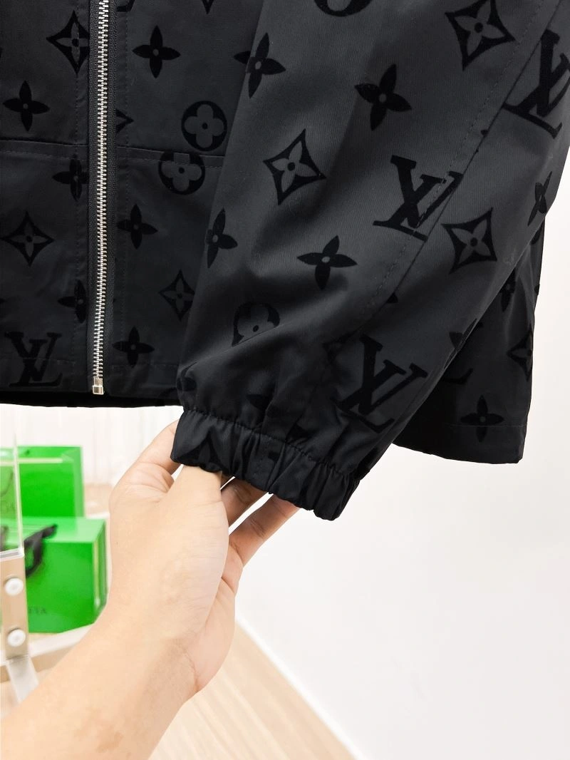 Louis Vuitton Outwear FashionForward 136497