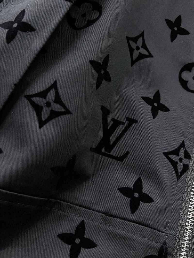 Louis Vuitton Outwear FashionForward 136497