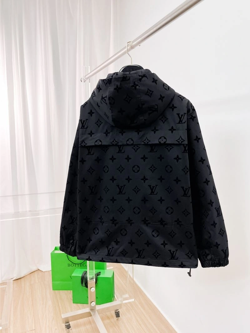 Louis Vuitton Outwear FashionForward 136497