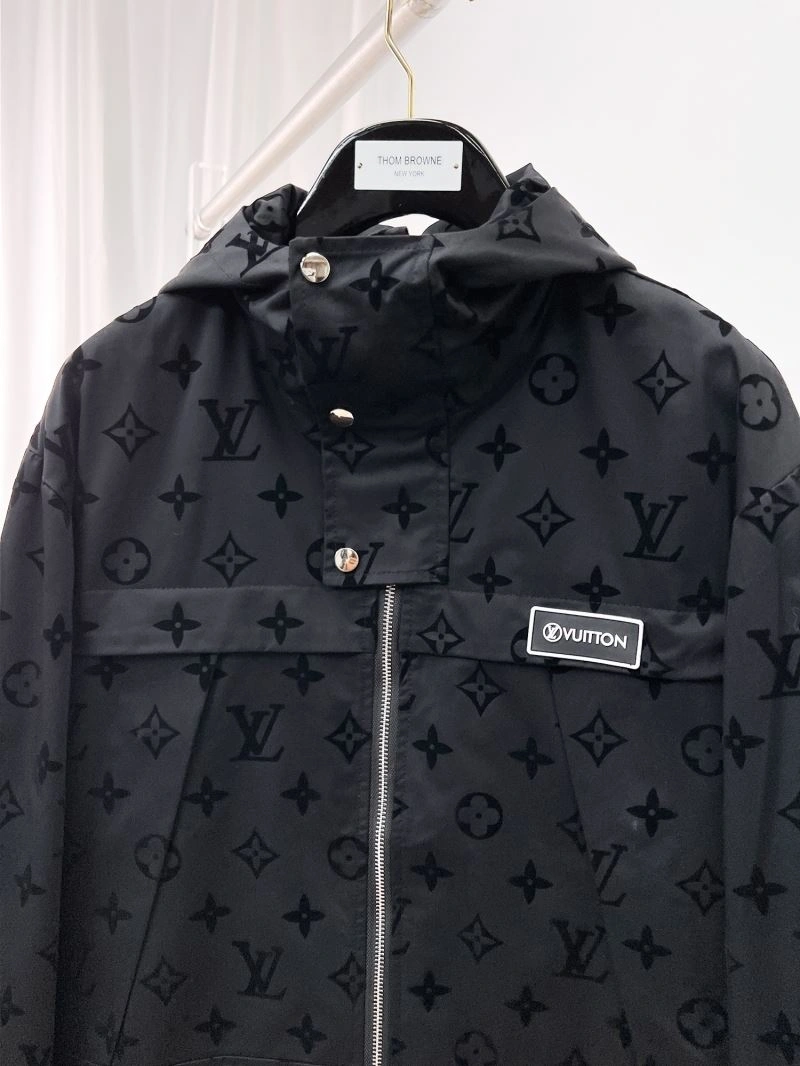 Louis Vuitton Outwear FashionForward 136497