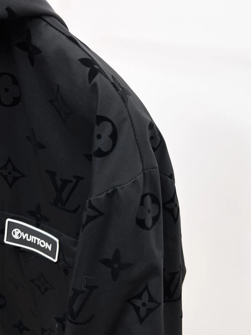 Louis Vuitton Outwear FashionForward 136497