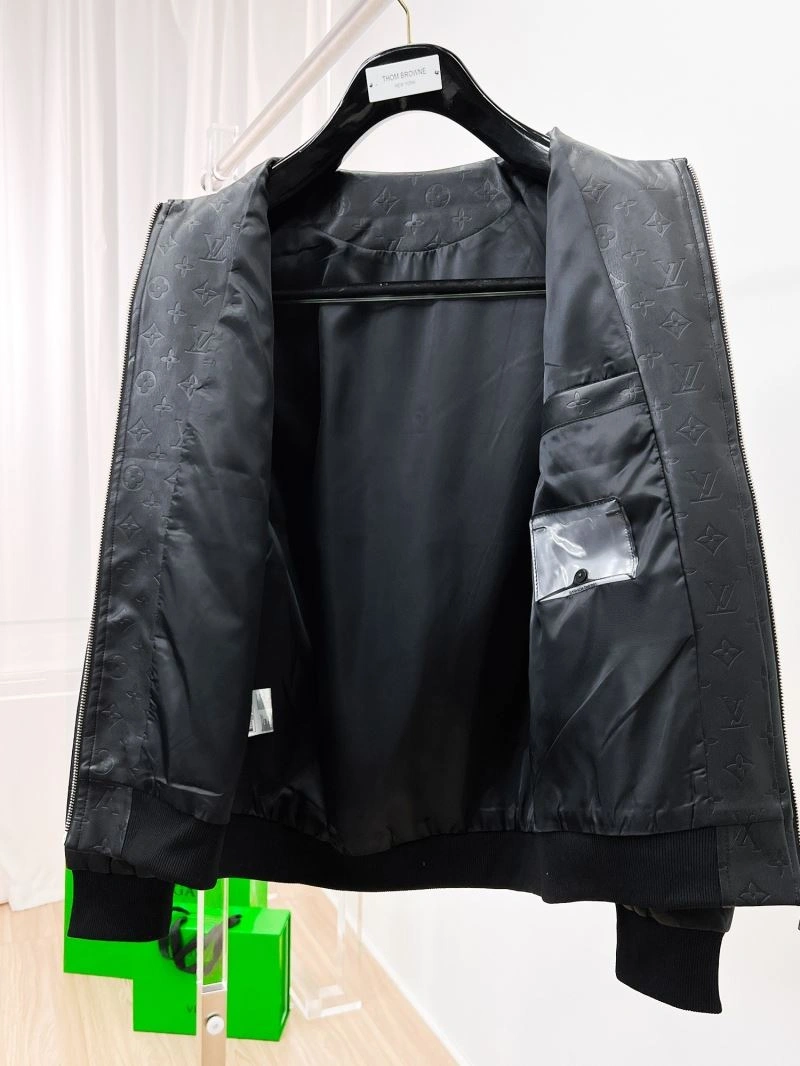 Louis Vuitton Outwear WellDesigned 136491