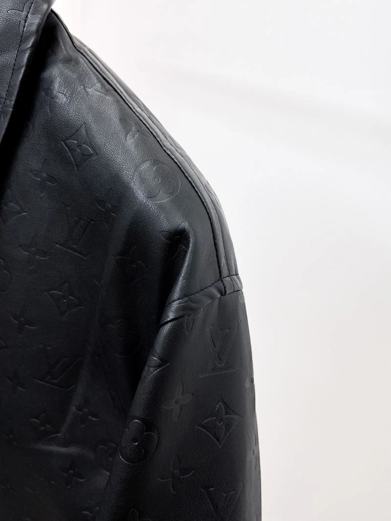 Louis Vuitton Outwear WellDesigned 136491