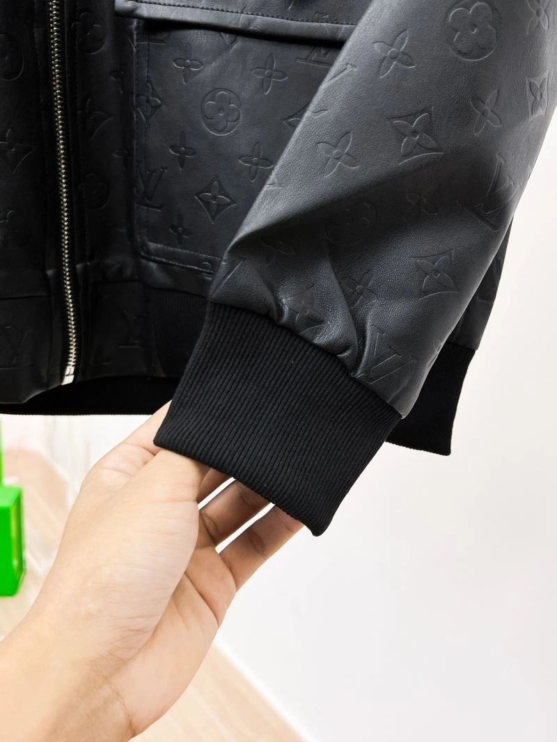 Louis Vuitton Outwear WellDesigned 136491